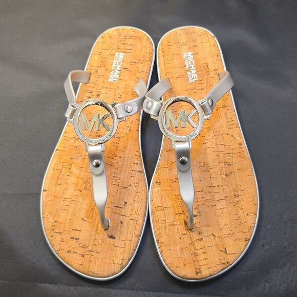 BRAND NEW MICHAEL KORS MK CHARM JELLY FLIP FLOP CORK BOTTOM SANDAL - Picture 2 of 16